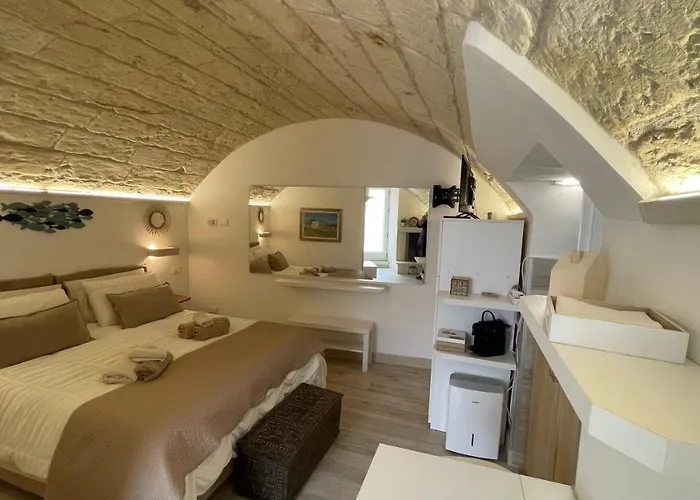 Monolocale Dimora Borgo Monte Nel Cuore Di Con Garage Otranto